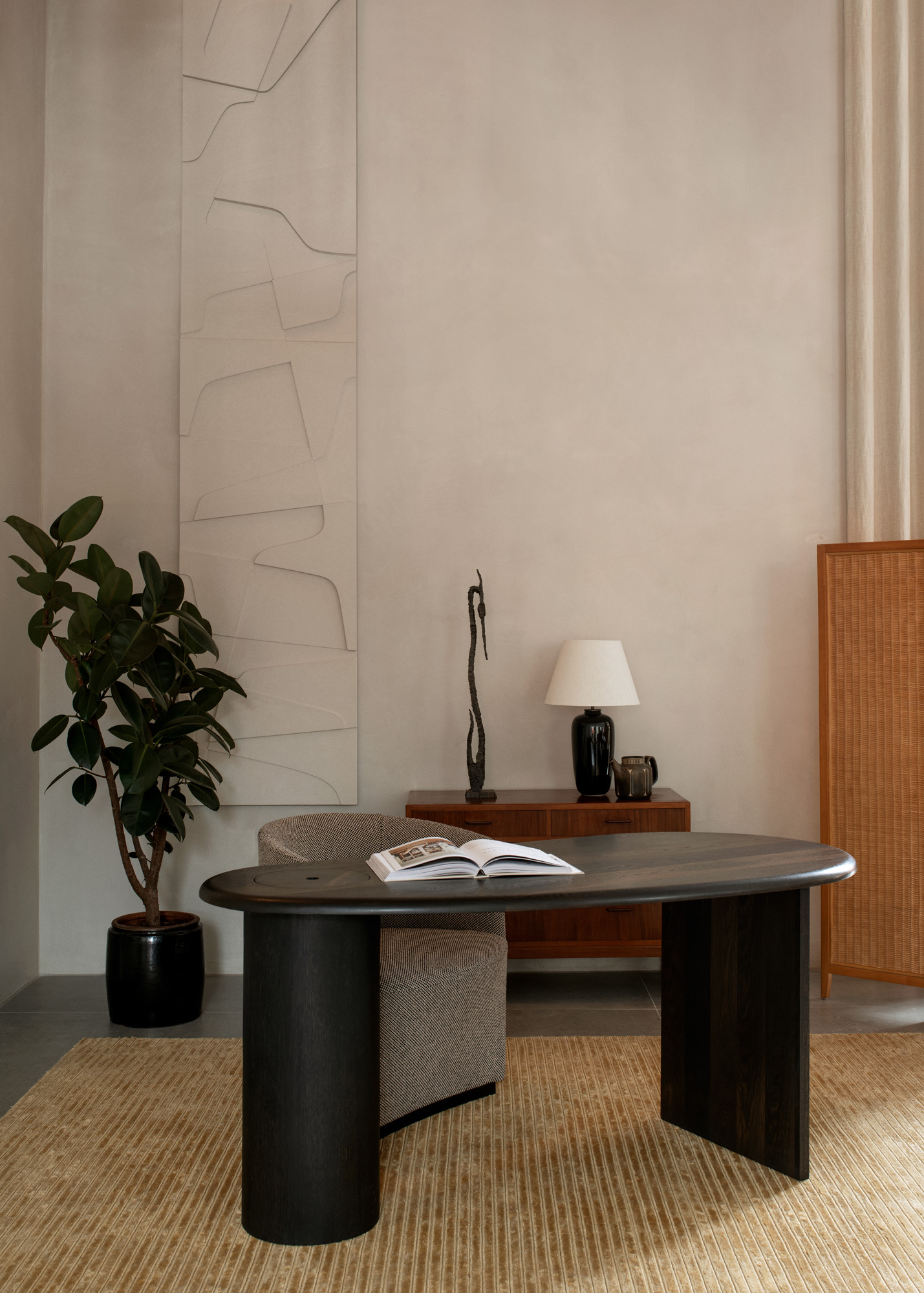 Torso Table Lamp, Black, 57