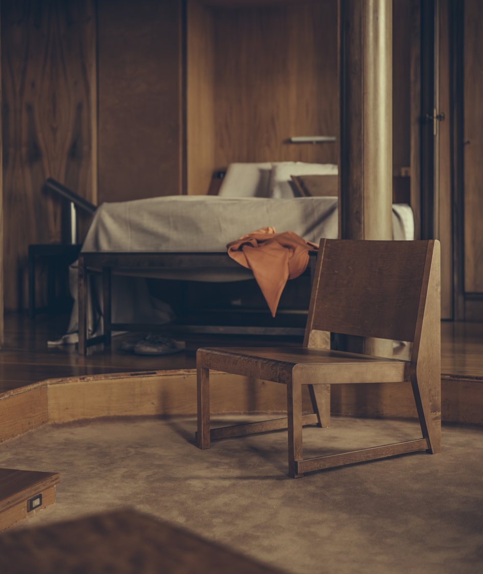 Easy Chair 01, Warm Brown Birch