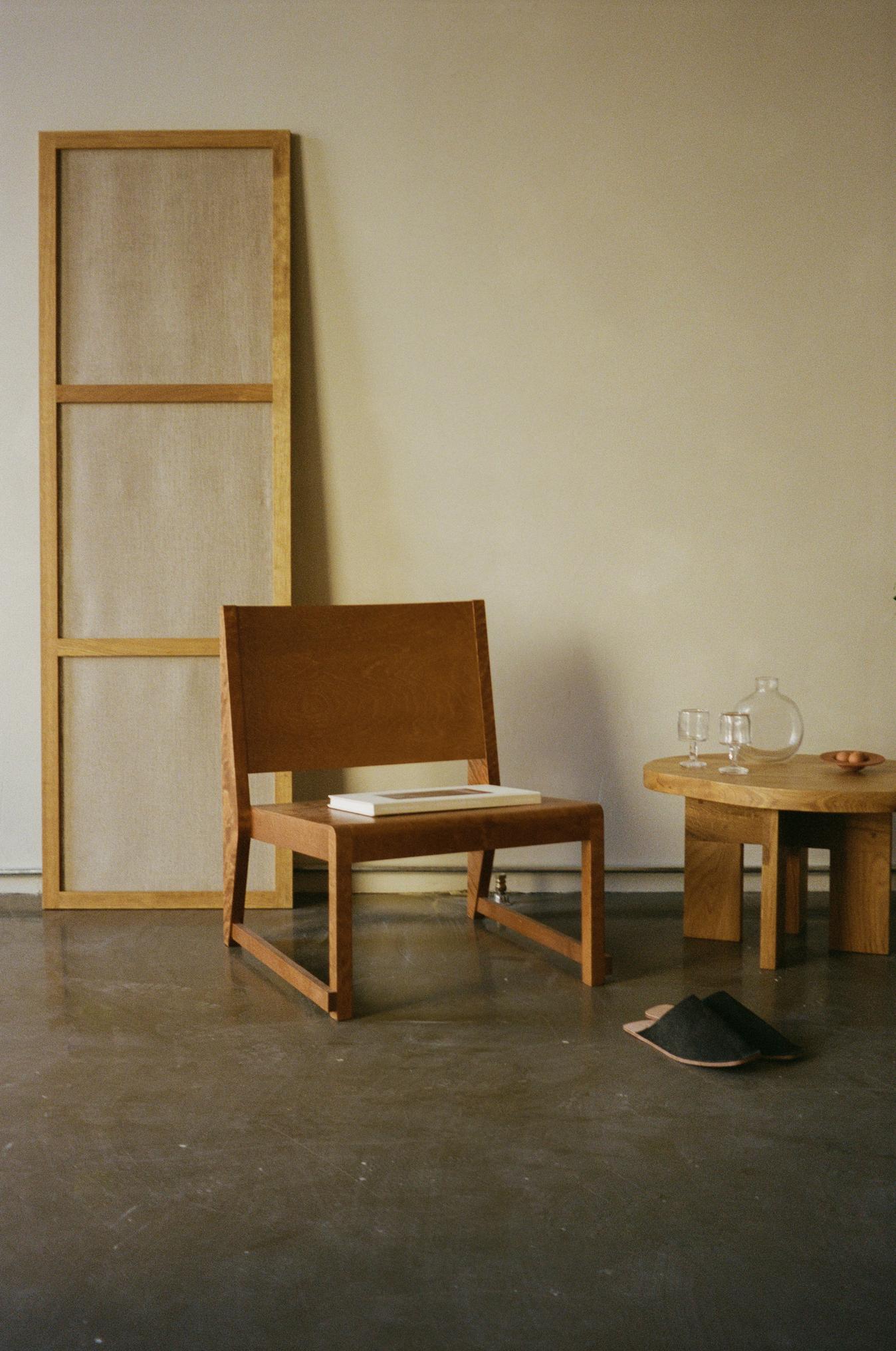 Easy Chair 01, Warm Brown Birch