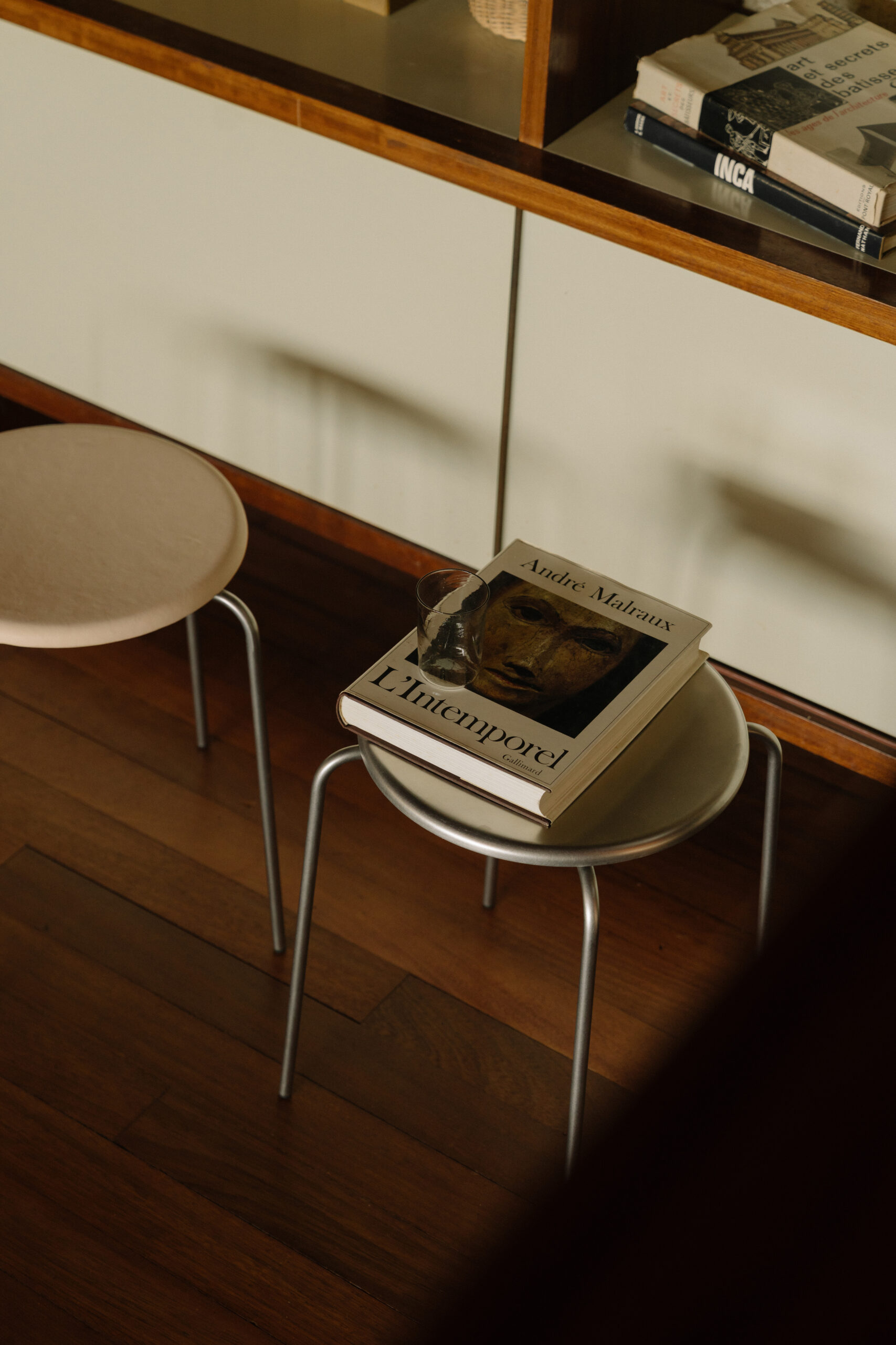 Petit Rond Stool, Stainless Steel/ Natural Leather