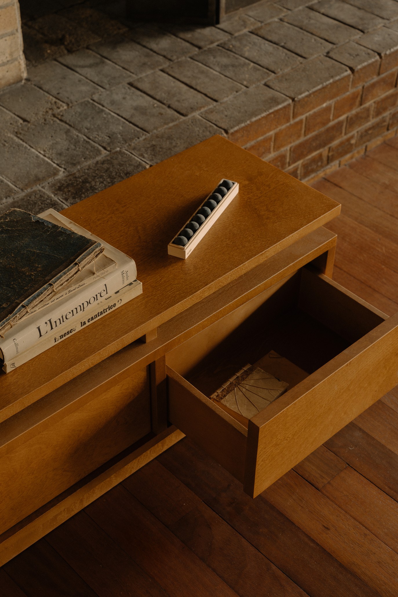 Ratio Console, Warm Brown Birch