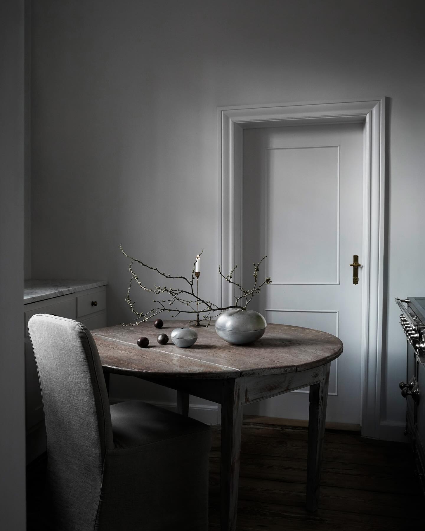 Round Aluminum Vase ( Small / Large )