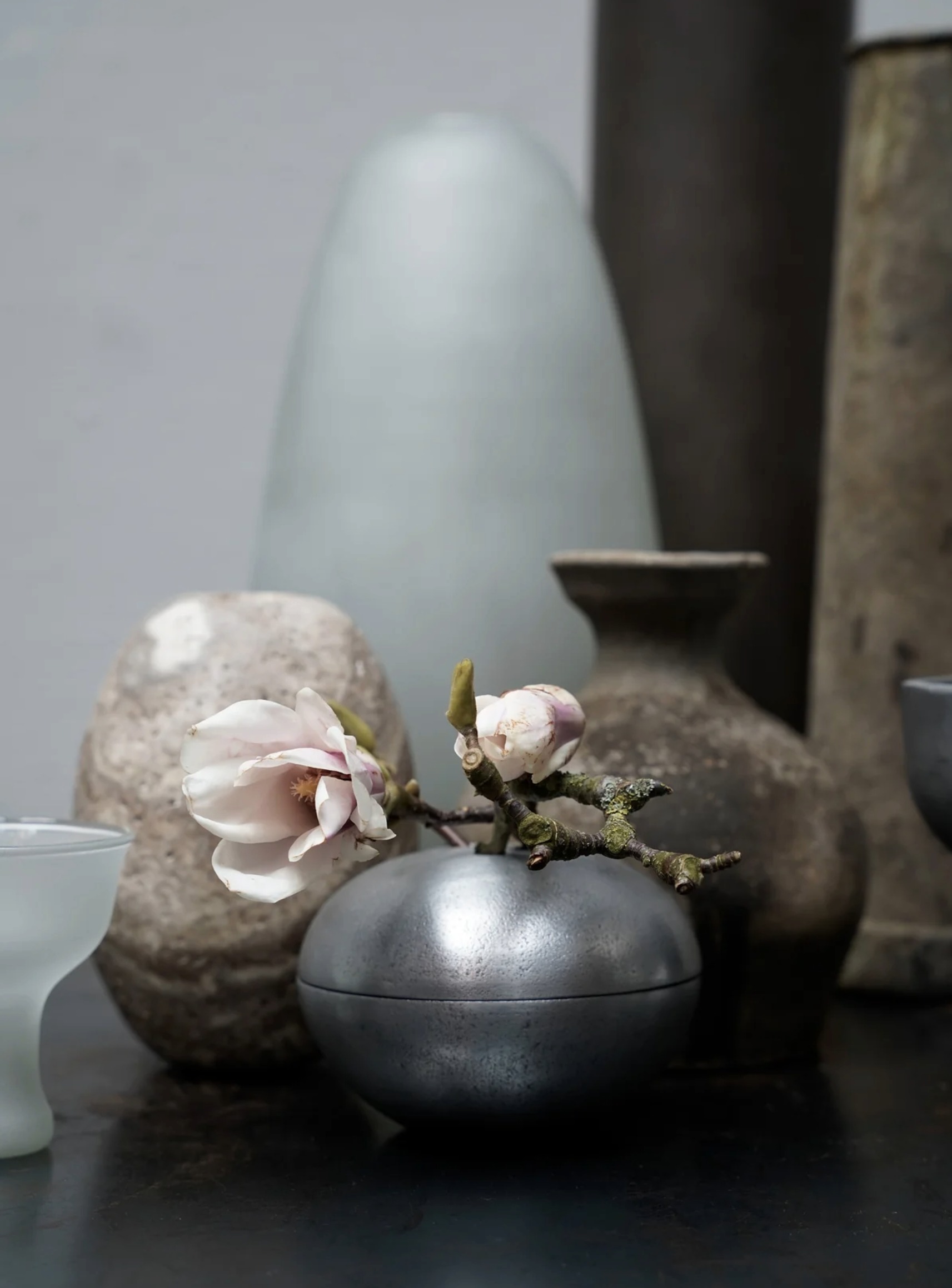 Round Aluminum Vase ( Small / Large )