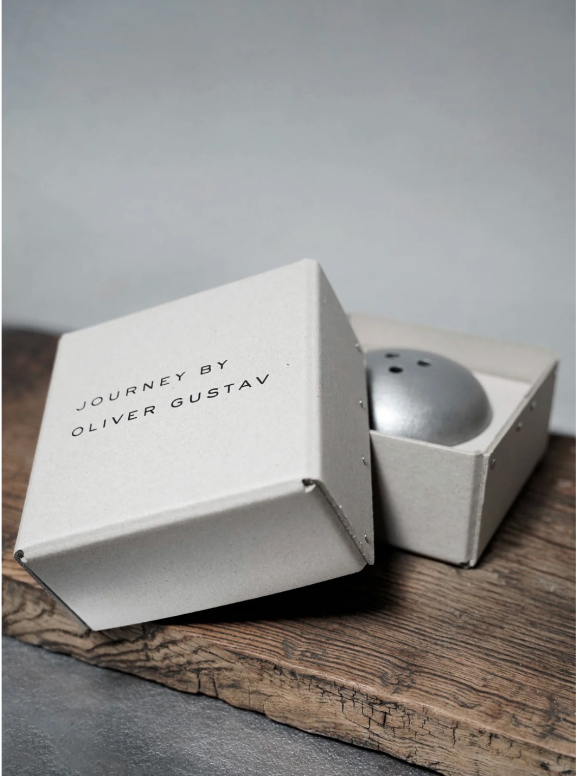 Round Aluminum Vase ( Small / Large )