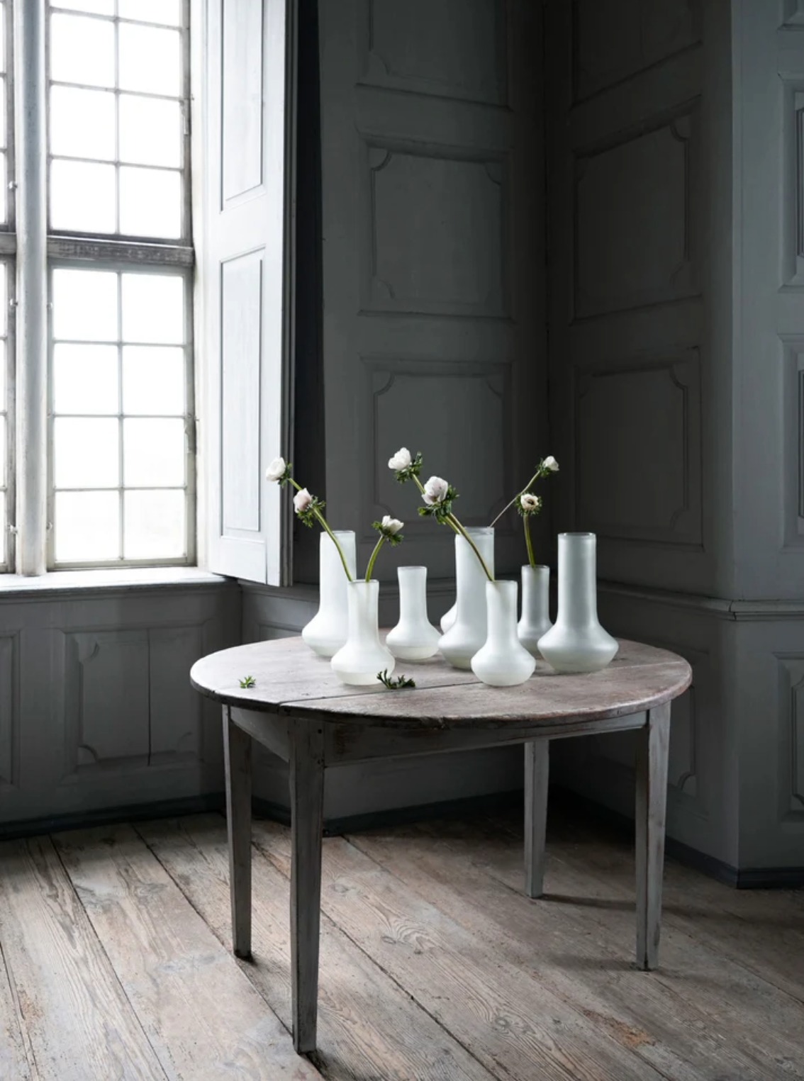 Matte Glass Vase (Small / Large)