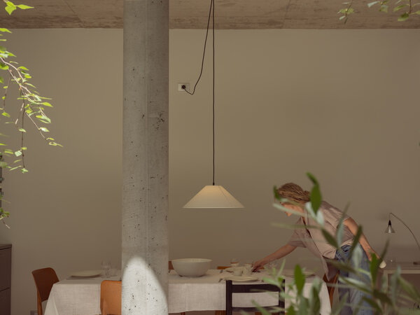 Sisisi Cónicas Planas MT4 Pendant Lamp, White Parchment