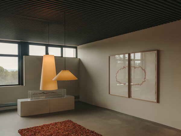 Sisisi Conicas Planas MT5 Pendant Lamp, Stitched Beige Parchment