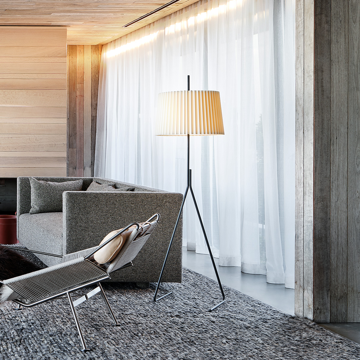 Fliegenbein BL Floor Lamp