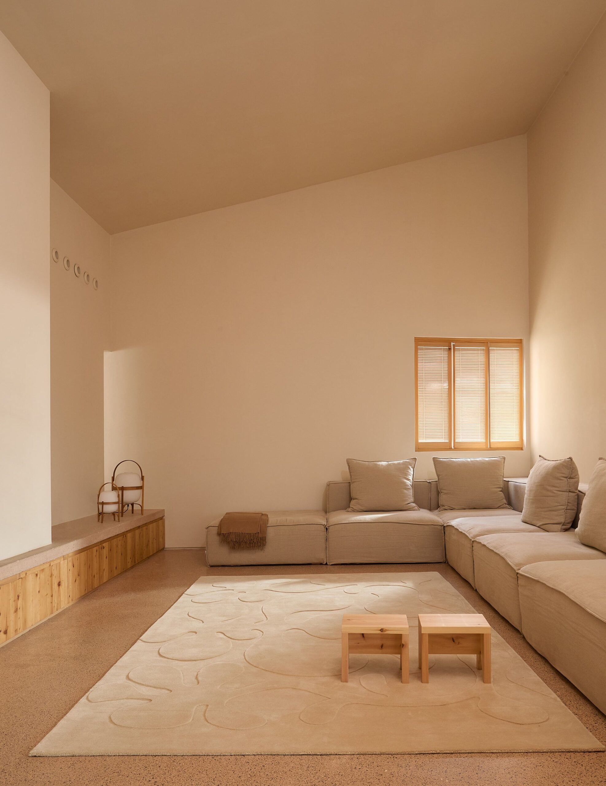 Lucia Eames™ Rooted rugs, Ivory