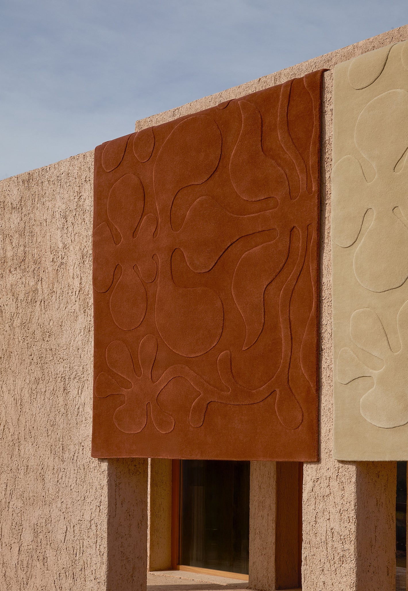 Lucia Eames™ Rooted rugs, Ivory