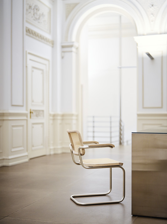 S64V Nordic 04, Cantilever Armchair