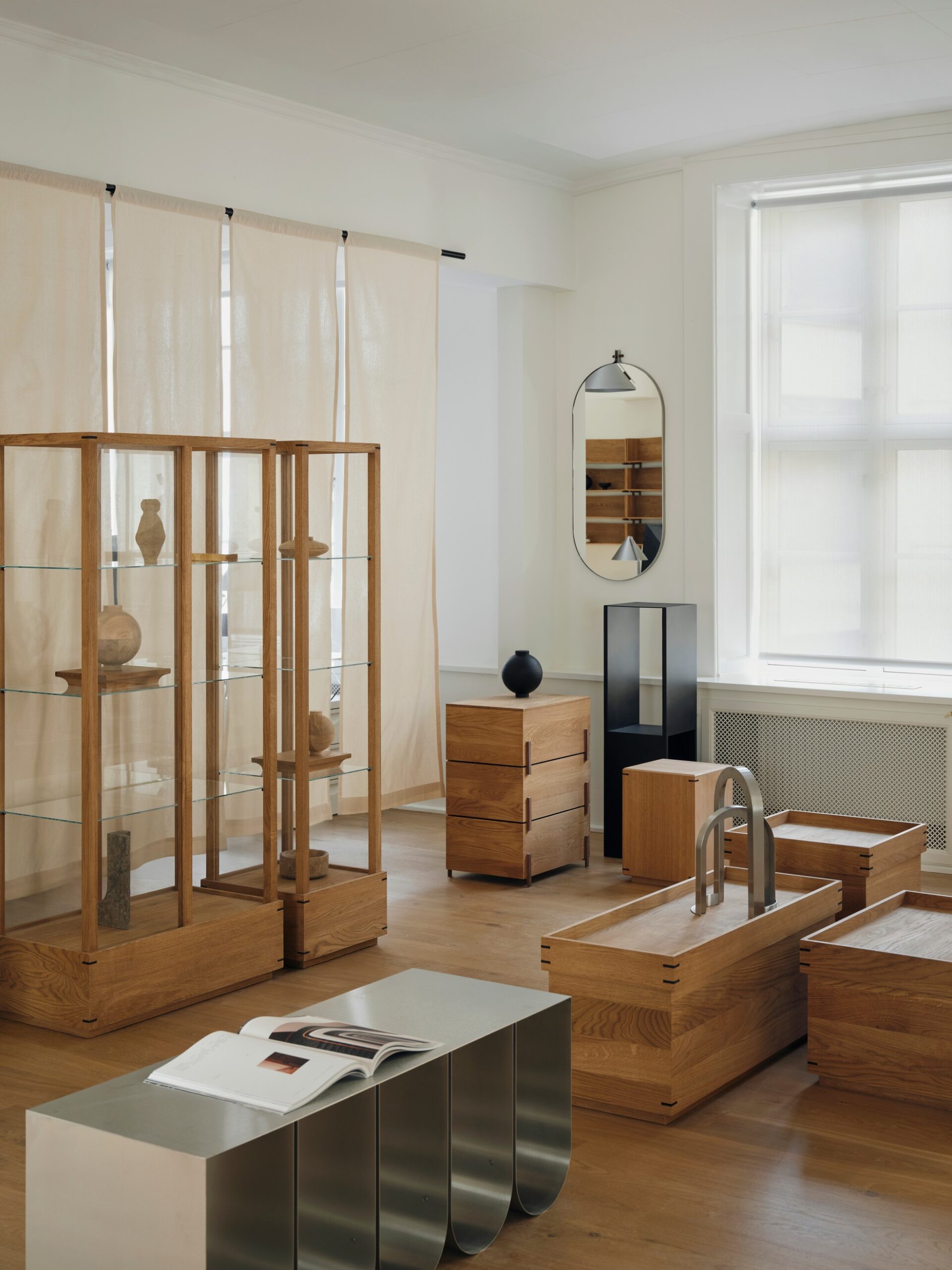 Japanese Cabinet M