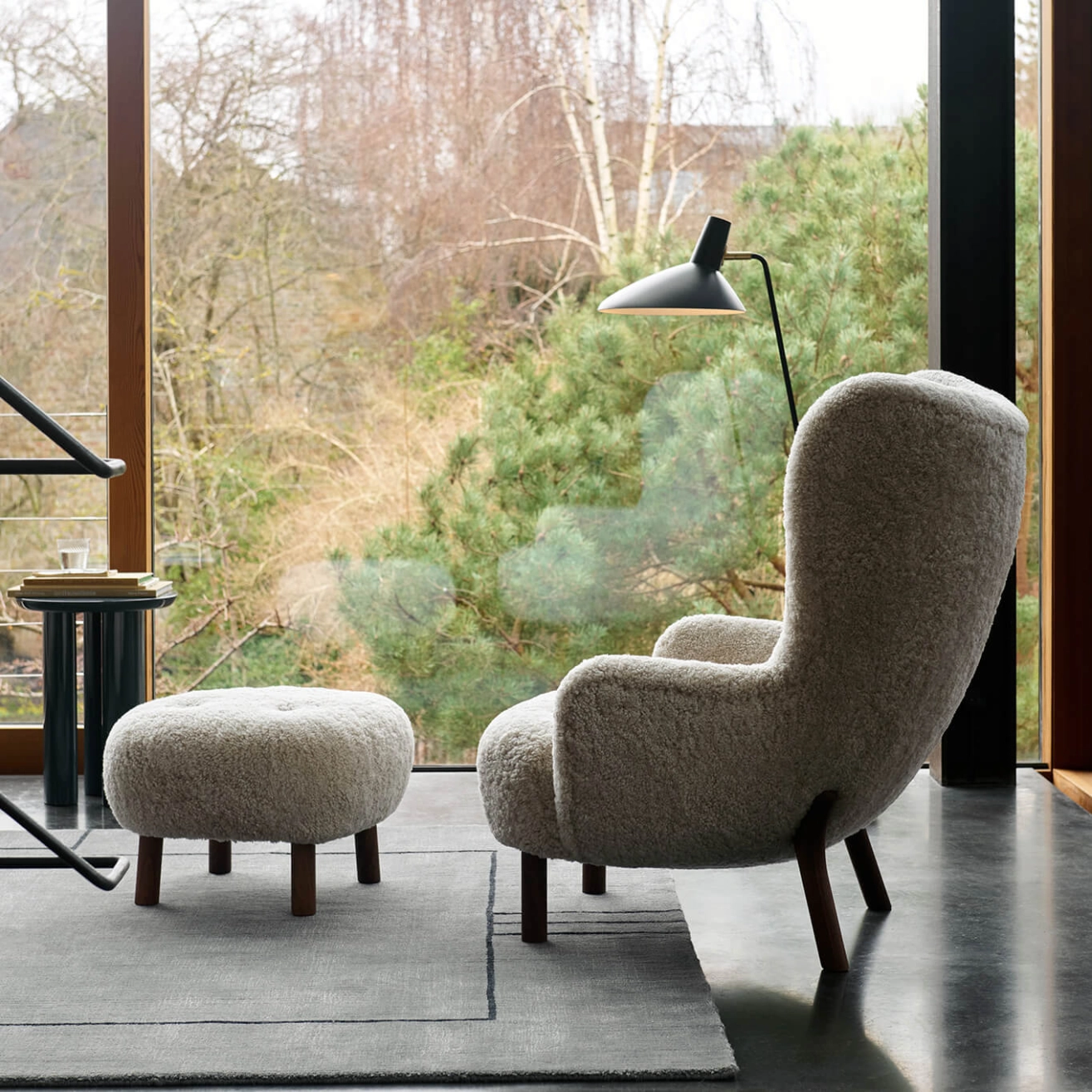 Petra Lounge Chair VB3, High Back, Sheepskin Sahara/Oiled Walnut